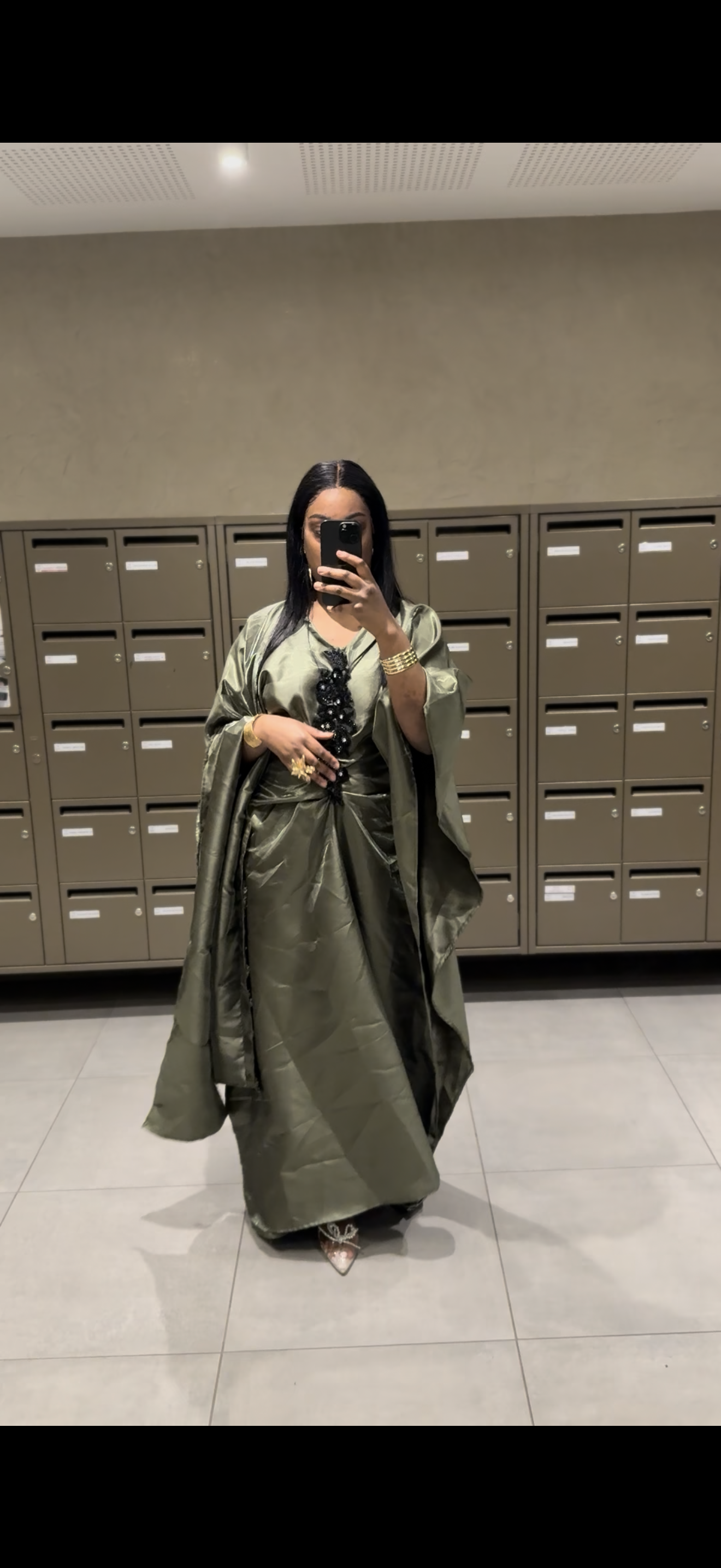 Robe MELYA